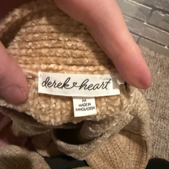 Derek Heart Tan Button-Up Cardigan - Picture 4 of 4